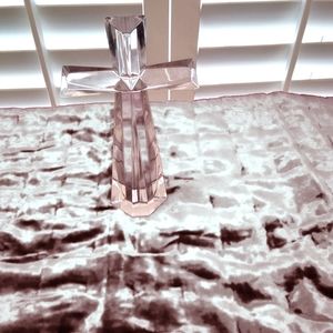 Gorgeous 24% Lead Crystal Cross